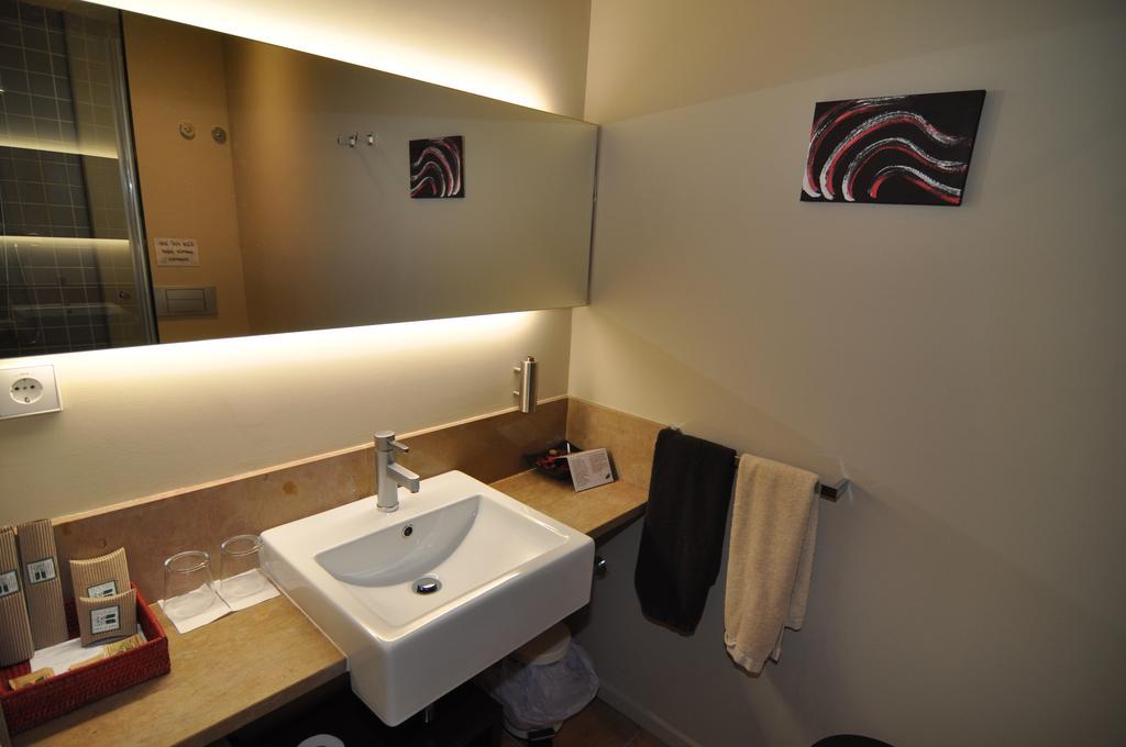 Restaurant & Rooms Cabrit Sant Mateu Zimmer foto